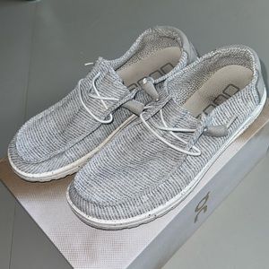 W8 Hey Dude Wendy- Good used condition